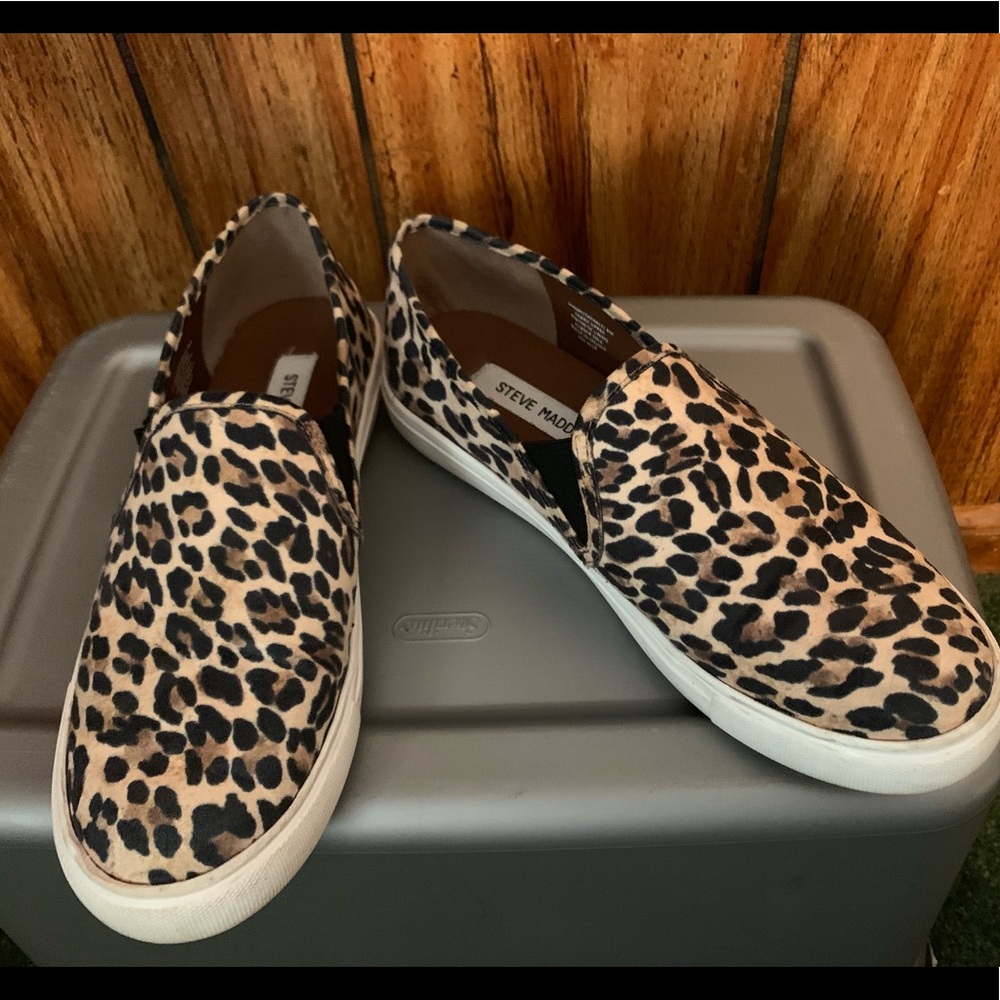Steven Madden Cheetah Slip on 8